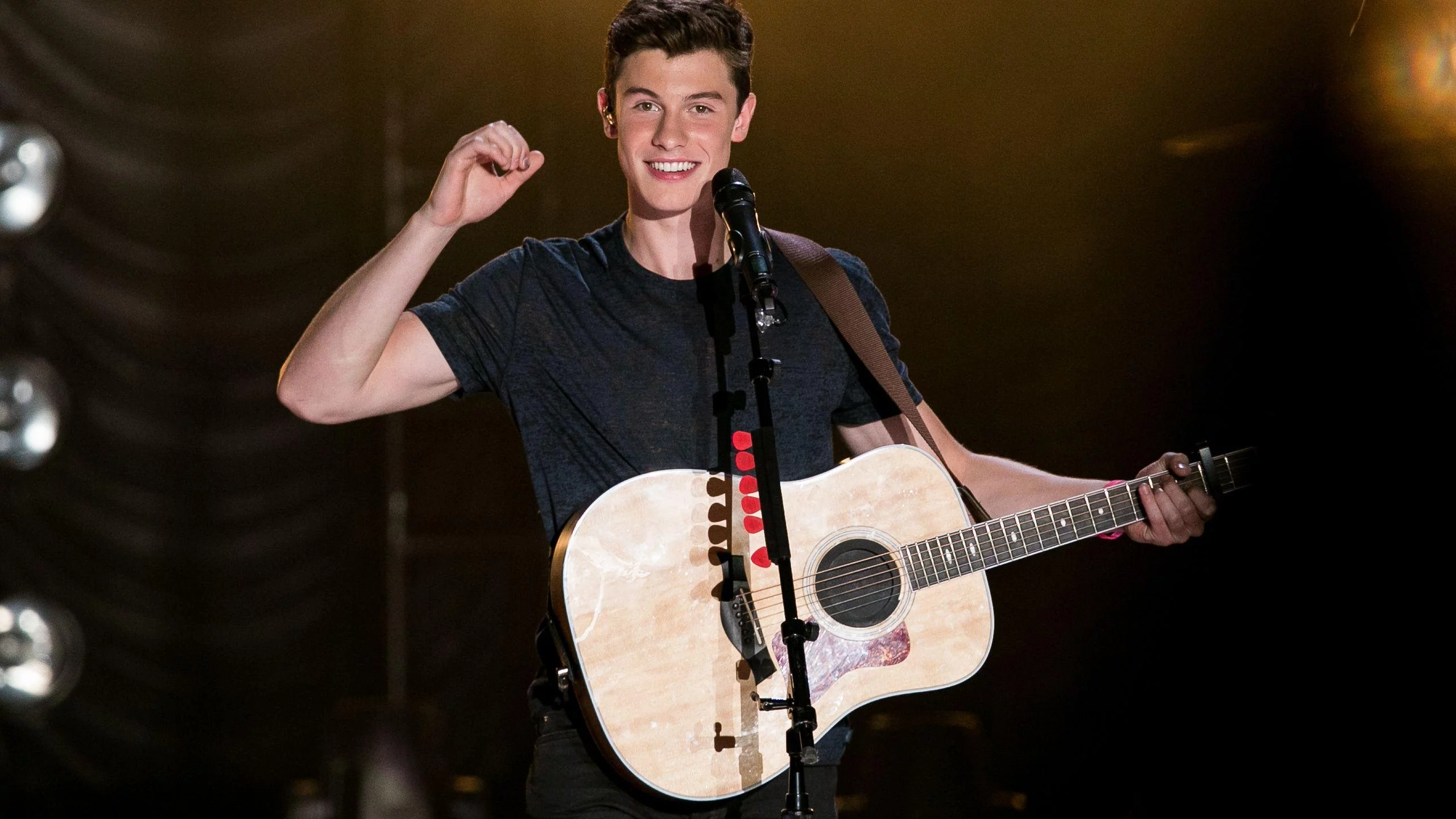 Free Download Shawn Mendes Wallpaper Naruto Page 1643748 (2560 x 1440)